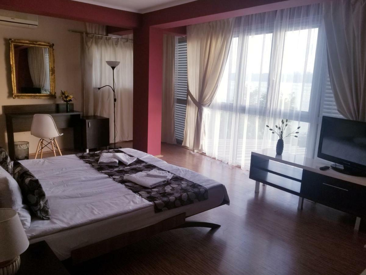 Vila Ineks Ohrid Hotel Ngoại thất bức ảnh