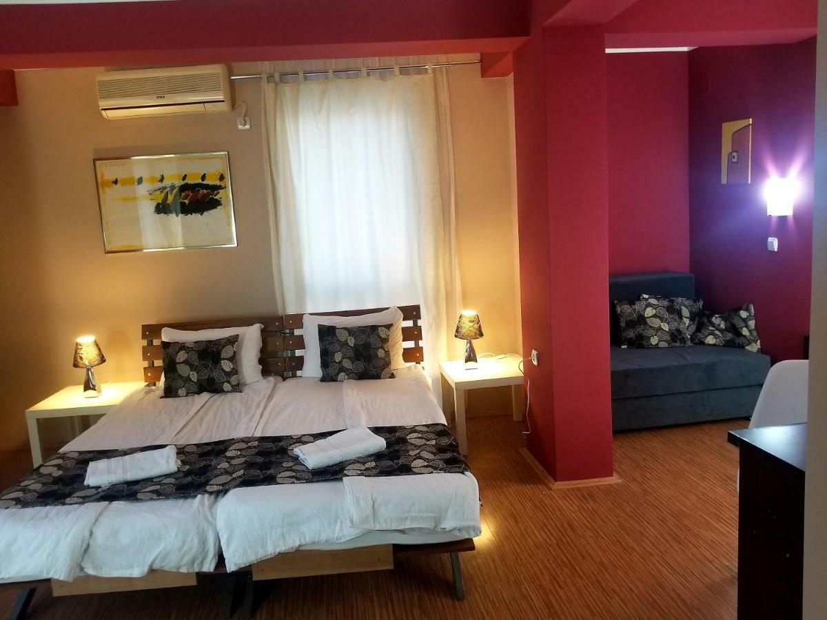 Vila Ineks Ohrid Hotel Ngoại thất bức ảnh